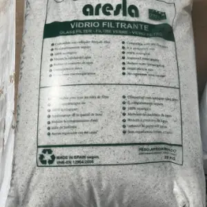 מצע חול זכוכית איכותי תוצרת ספרד - החלפה לאחר 5 שנים.שק במשקל 25 קילו